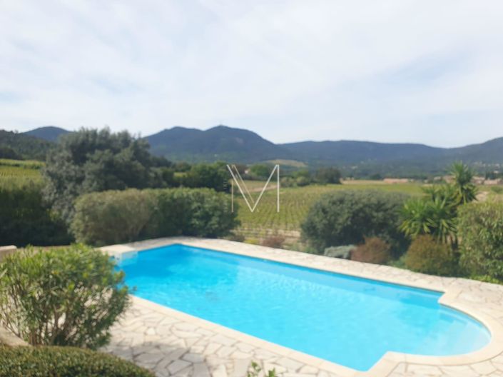 Image No.1-4 Bed House for sale