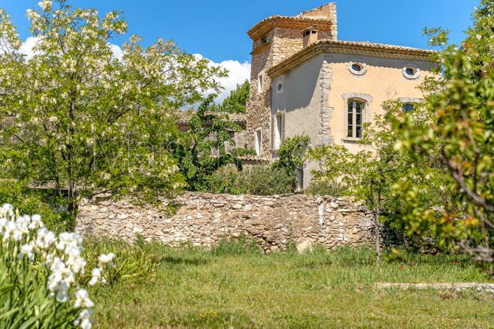 Image No.1-4 Bed House for sale