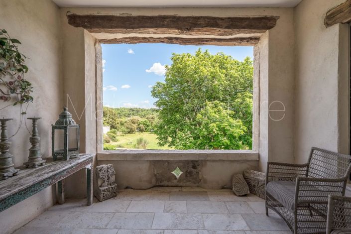 Image No.2-Maison de 4 chambres à vendre à Simiane-la-Rotonde