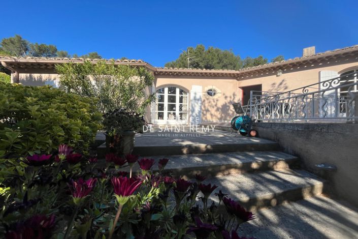 Image No.1-4 Bed House for sale