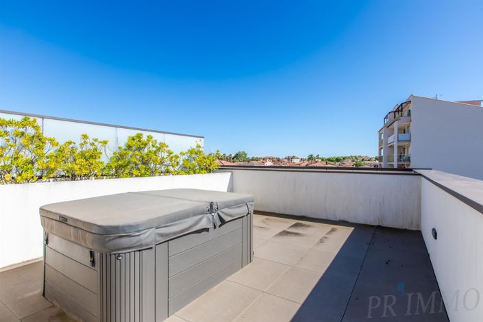 Image No.23-5 Bed House for sale