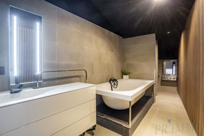 Image No.14-3 Bed Apartment for sale