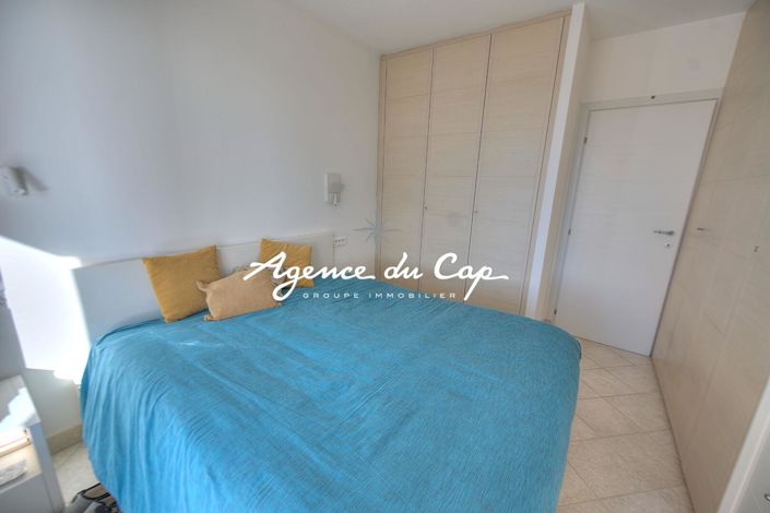 Image No.12-3 Bed House for sale