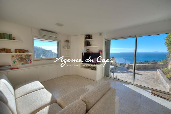 Image No.2-3 Bed House for sale