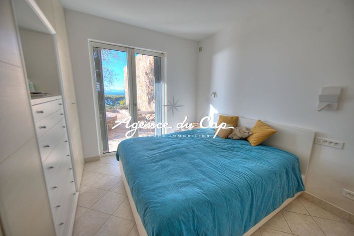 Image No.7-3 Bed House for sale