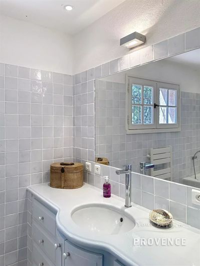 Image No.23-4 Bed House for sale