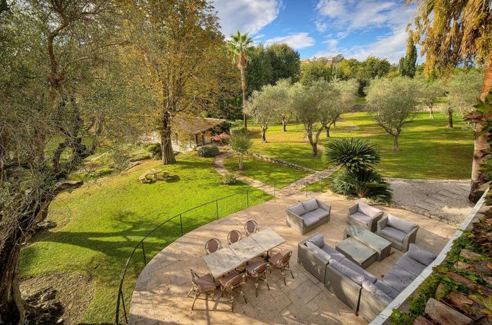 Image No.18-6 Bed House for sale