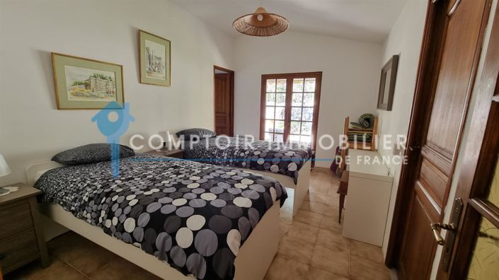 Image No.14-3 Bed House for sale