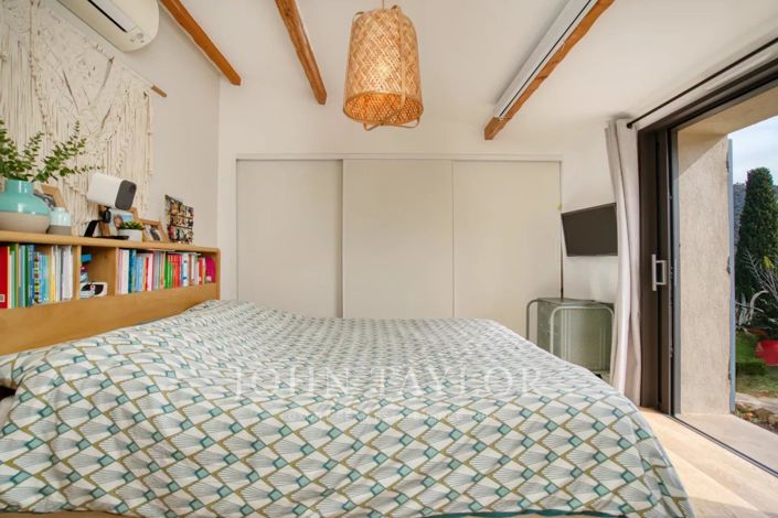 Image No.6-3 Bed House for sale