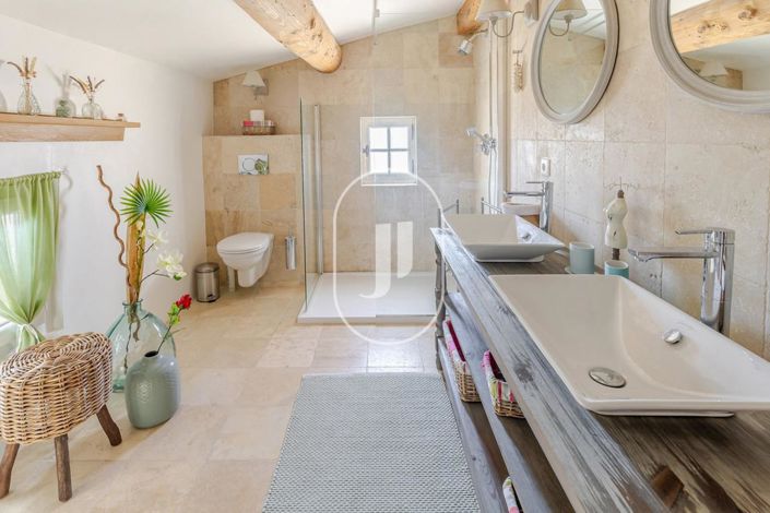 Image No.12-4 Bed House for sale