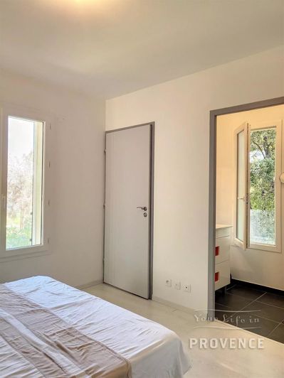 Image No.17-3 Bed House for sale