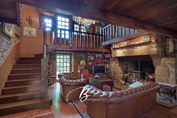 Image No.12-6 Bed House for sale