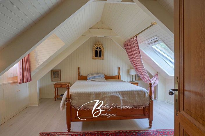 Image No.14-6 Bed House for sale