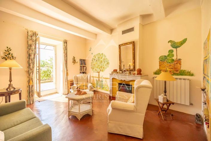 Image No.1-3 Bed Apartment for sale