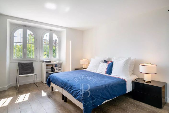 Image No.16-5 Bed House for sale