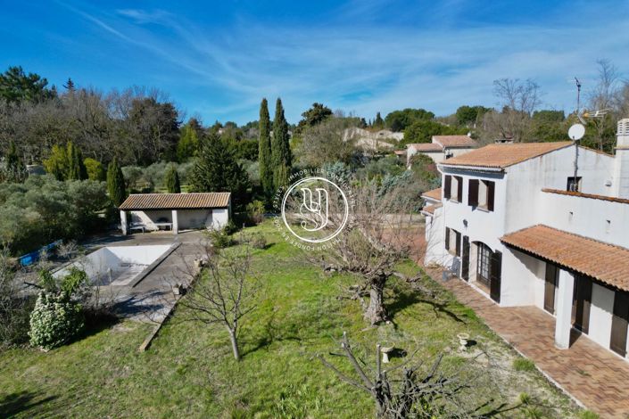 Image No.1-5 Bed House for sale