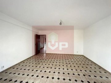 aqd9avyfw2tp0r9b10
