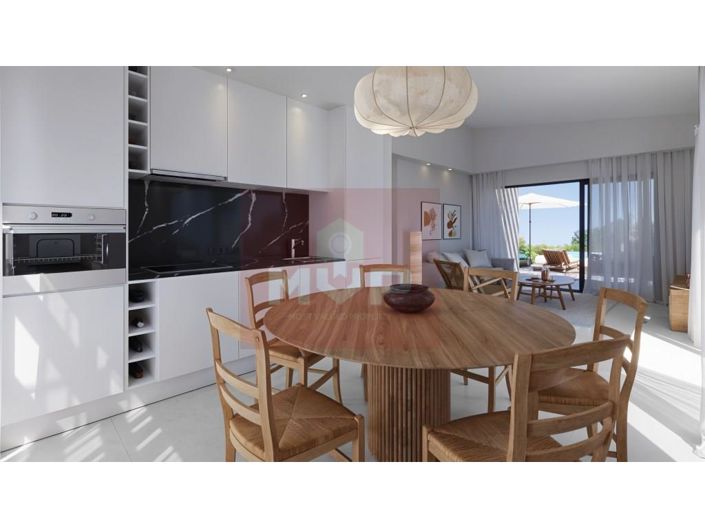 Image No.3-2 Bed House for sale