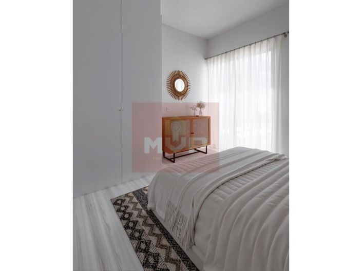 Image No.7-2 Bed House for sale