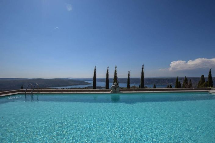 Image No.14-23 Bed Property for sale