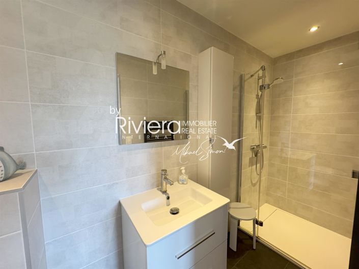 Image No.17-5 Bed House for sale