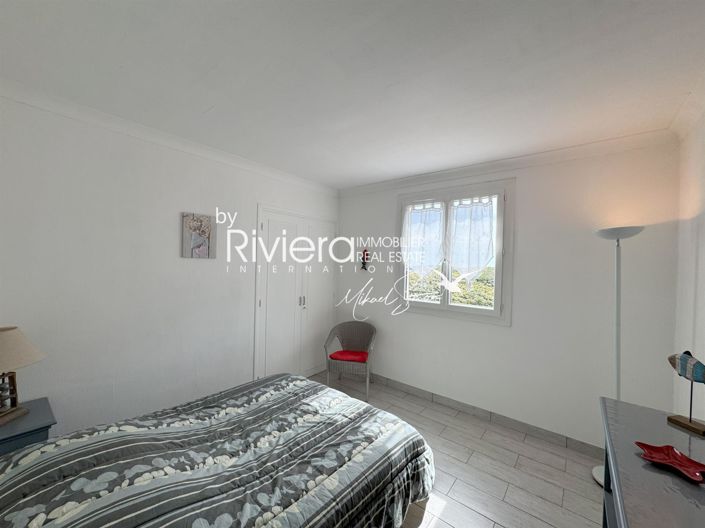 Image No.19-5 Bed House for sale