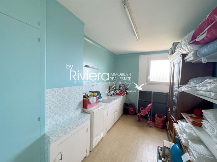 Image No.21-5 Bed House for sale