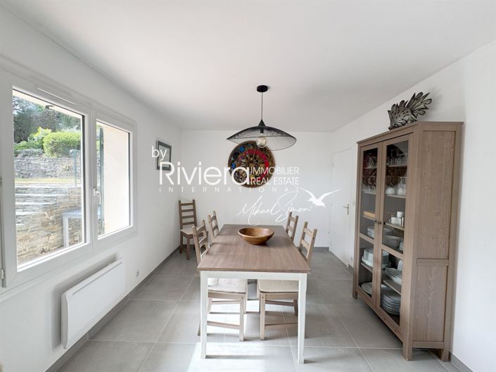 Image No.9-5 Bed House for sale