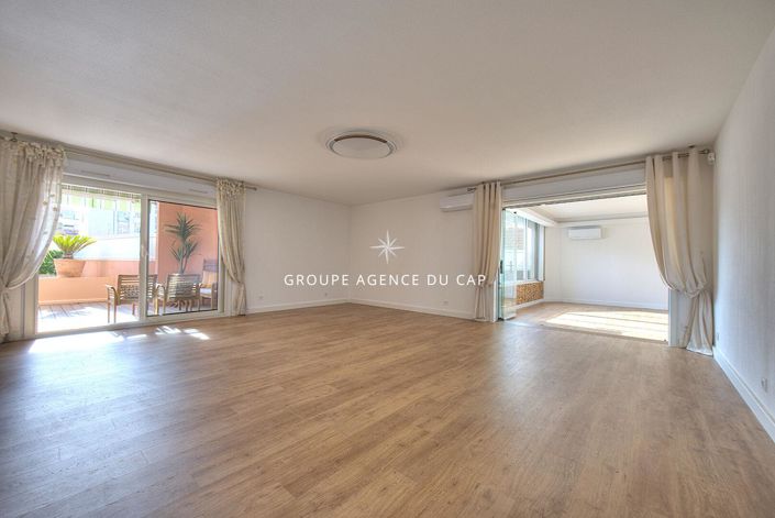 Image No.1-3 Bed Apartment for sale