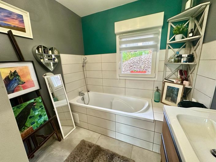 Image No.11-2 Bed House for sale