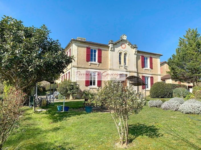 Image No.1-4 Bed House for sale