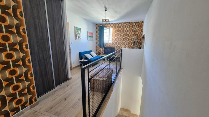 Image No.11-3 Bed House for sale