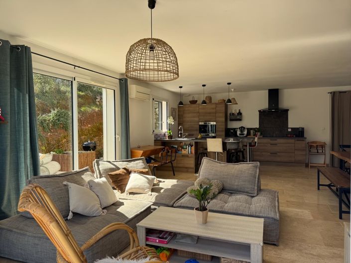 Image No.4-3 Bed House for sale