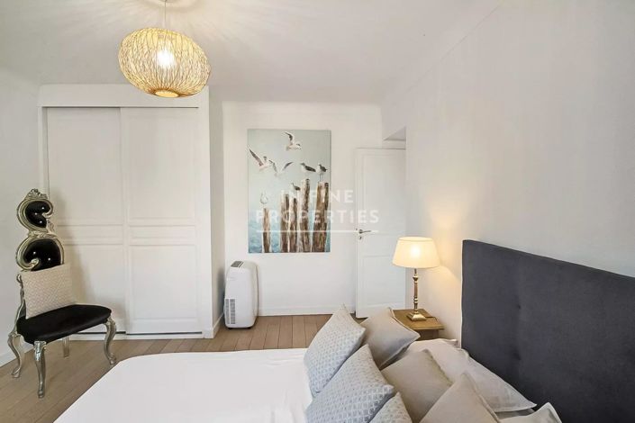 Image No.15-4 Bed House for sale