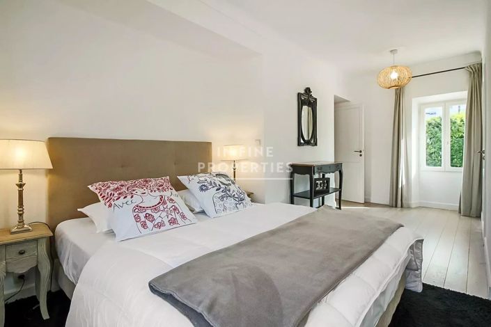 Image No.16-4 Bed House for sale