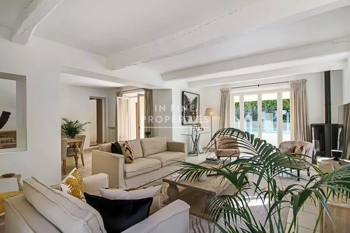 Image No.5-4 Bed House for sale