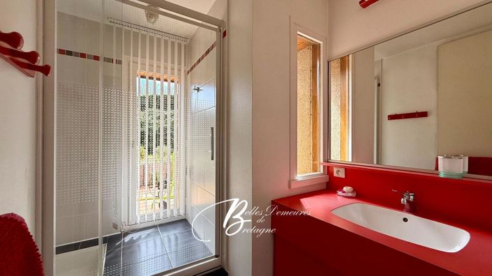 Image No.15-7 Bed House for sale