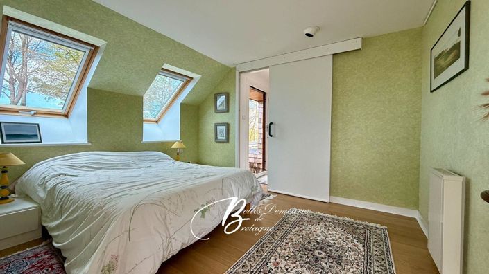 Image No.18-7 Bed House for sale