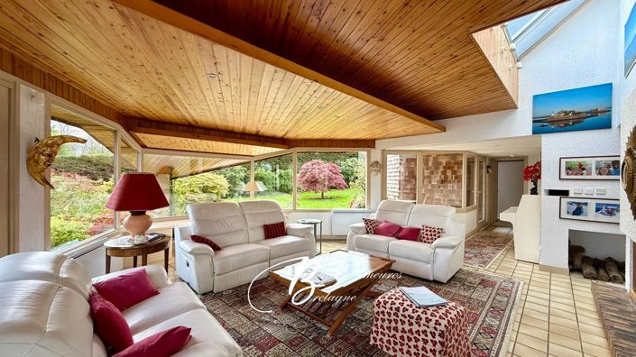 Image No.9-7 Bed House for sale