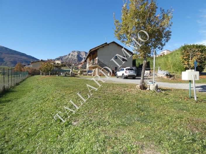 Image No.10-10 Bed House for sale