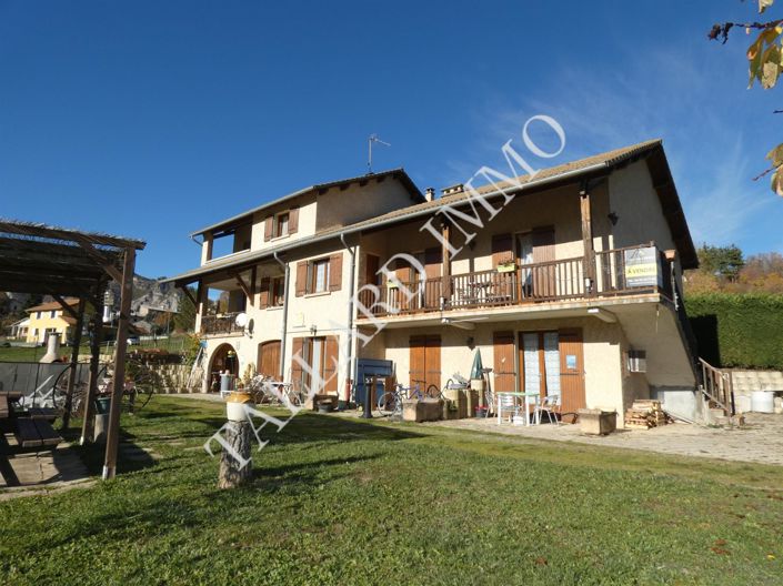 Image No.13-10 Bed House for sale