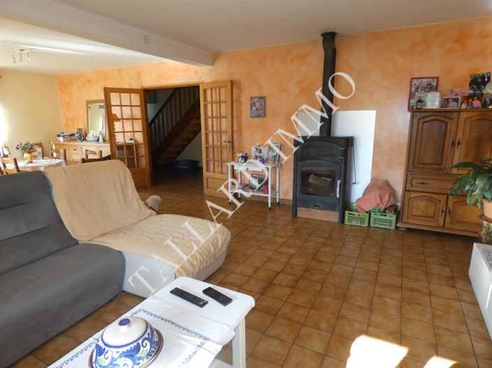 Image No.2-10 Bed House for sale