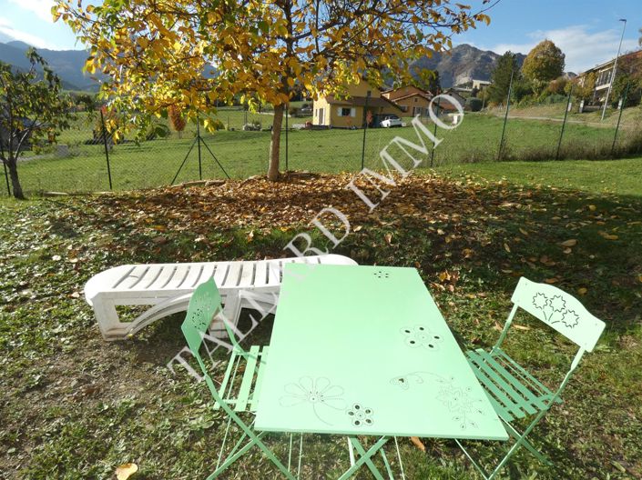 Image No.24-10 Bed House for sale