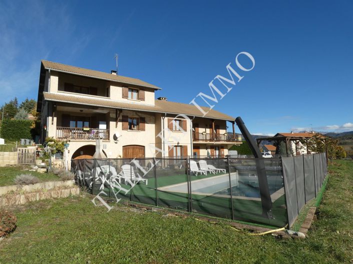 Image No.28-10 Bed House for sale