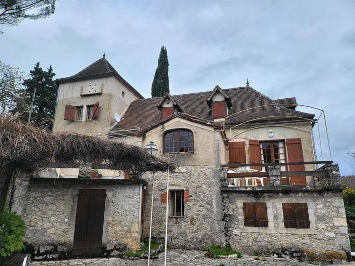 Image No.1-Maison de 8 chambres à vendre à Tour-de-Faure