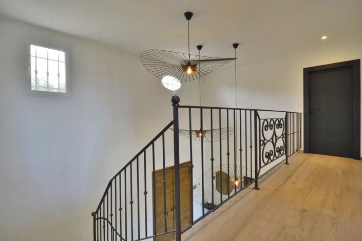 Image No.19-4 Bed House for sale