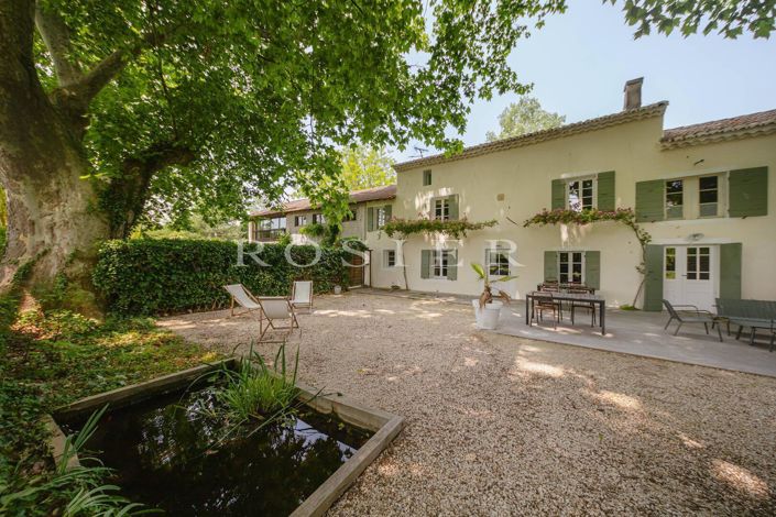 Image No.1-9 Bed House for sale