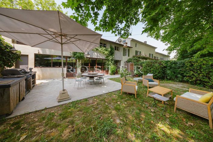 Image No.6-9 Bed House for sale