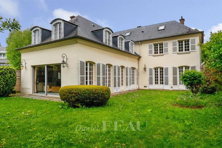 Image No.1-7 Bed House for sale