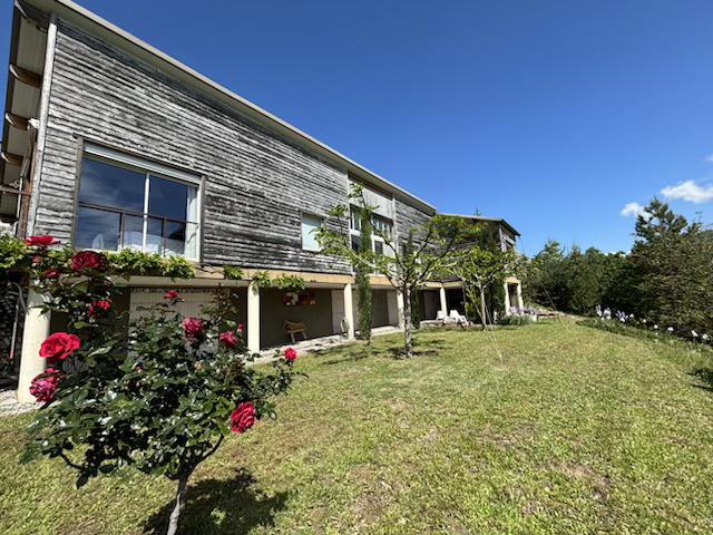 Image No.1-2 Bed House for sale